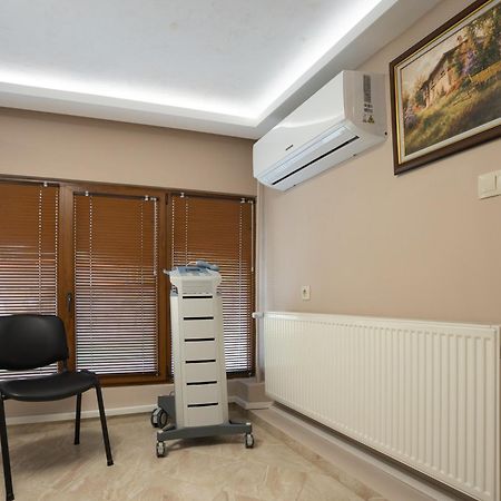 Hotel Velista 보네슈타 보다 외부 사진